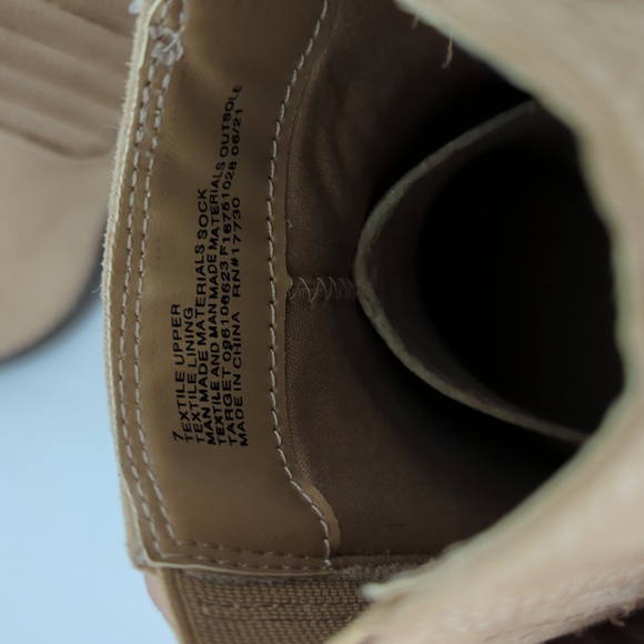 Women's Boot - Picture 4 of 7